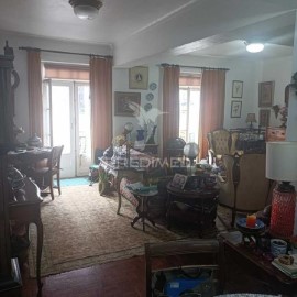 Apartamento 1 Quarto em Angra (Sé)