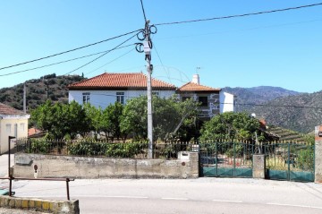 Country homes 4 Bedrooms in Vale de Figueira