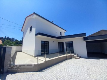 Casa o chalet 4 Habitaciones en Vila Cova e Feitos