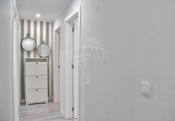 Apartamento 4 Quartos em Moscavide e Portela