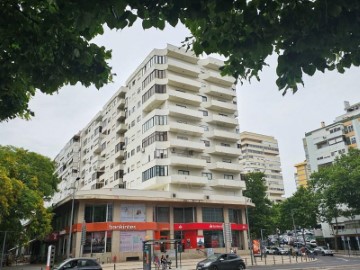 Piso 5 Habitaciones en São Domingos de Benfica