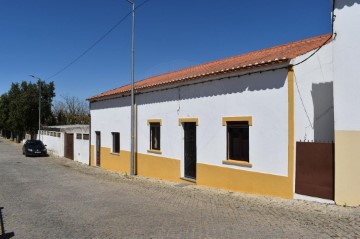 House 3 Bedrooms in Vila Nova de São Bento e Vale de Vargo