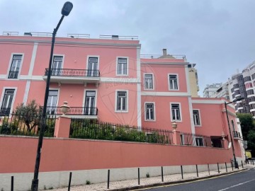 Apartamento 2 Quartos em Campolide