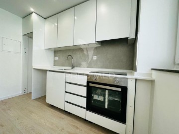 Apartment 1 Bedroom in União das Freguesias de Setúbal