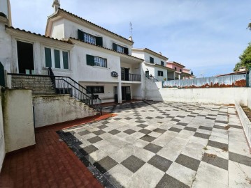 Moradia 7 Quartos em Porto Salvo