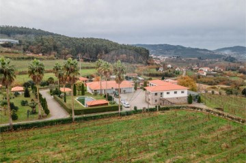 Quintas e casas rústicas em Margaride, Várzea, Lagares, Varziela, Moure