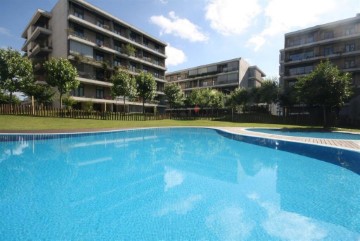 Apartment 2 Bedrooms in Santo António dos Olivais