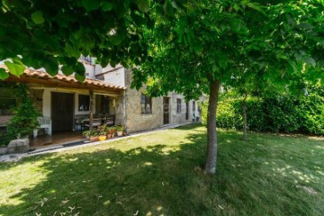 Country homes 4 Bedrooms in Covilhã e Canhoso