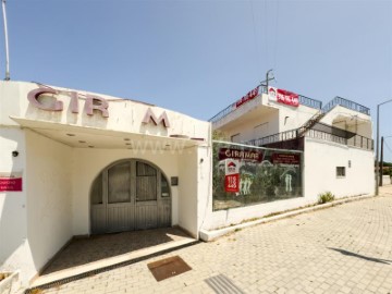 Commercial premises in Charneca de Caparica e Sobreda