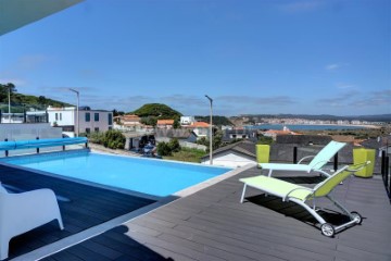 House 3 Bedrooms in Tornada e Salir do Porto