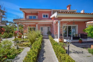 House 6 Bedrooms in Corroios