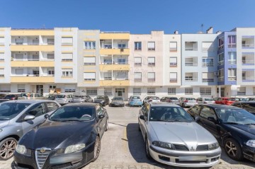 Apartamento 3 Quartos em Corroios