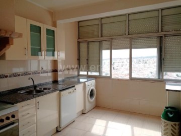 Apartment 2 Bedrooms in Águas Livres