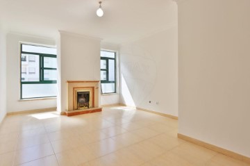 Apartamento 3 Quartos em Alenquer (Santo Estêvão e Triana)