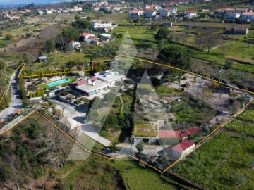 Maison 5 Chambres à Lagos da Beira e Lajeosa