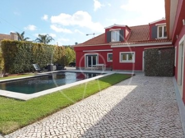 House 6 Bedrooms in Cascais e Estoril