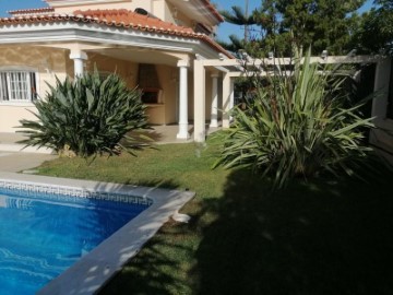 House 6 Bedrooms in Cascais e Estoril