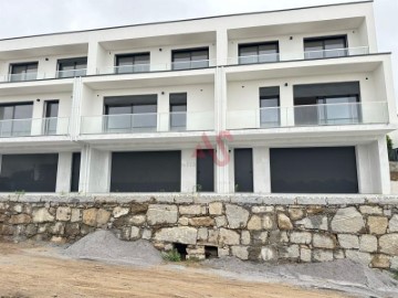 Casa o chalet 4 Habitaciones en Oliveira (Santa Maria)