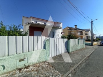 House 5 Bedrooms in Leiria, Pousos, Barreira e Cortes