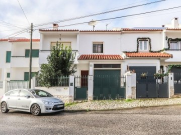 Moradia 5 Quartos em Rio de Mouro