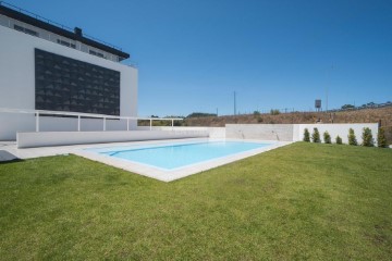 Apartment 3 Bedrooms in Agualva e Mira-Sintra