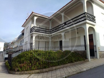 House 2 Bedrooms in Vila Praia de Âncora