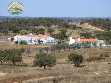 Maisons de campagne 3 Chambres à Azinheira Barros e São Mamede do Sádão