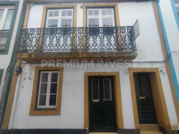 House 7 Bedrooms in Angra (Sé)