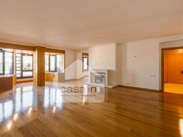 Apartamento 3 Quartos em Campolide