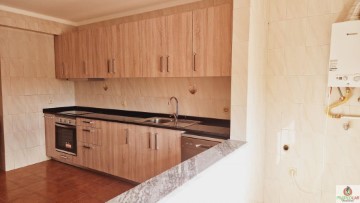 Apartamento 2 Quartos em Oliveira do Bairro