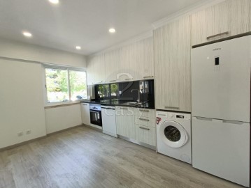 Apartamento 2 Quartos em Falagueira-Venda Nova