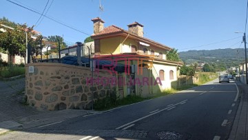 Maison 5 Chambres à Areias, Sequeiró, Lama e Palmeira