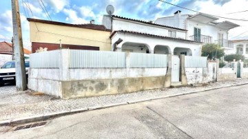 House 2 Bedrooms in São Francisco