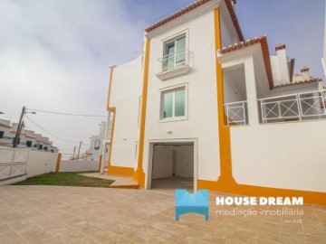 Moradia 4 Quartos em Ericeira