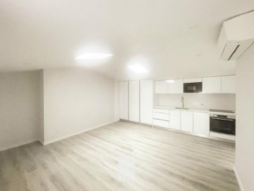 Apartamento  em O. Azeméis, Riba-Ul, Ul, Macinhata Seixa, Madail