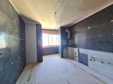 Apartamento 3 Quartos em Carnide