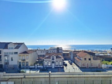 Apartment 4 Bedrooms in Espinho