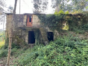 Quintas e casas rústicas 2 Quartos em Lufrei