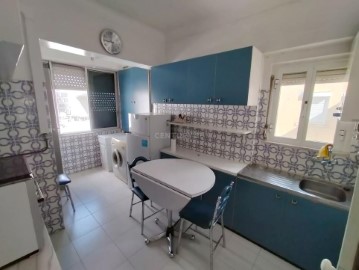 Apartamento 2 Quartos em Alverca do Ribatejo e Sobralinho