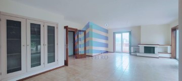 House 3 Bedrooms in Gafanha da Boa Hora