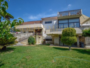 House 9 Bedrooms in Alcabideche