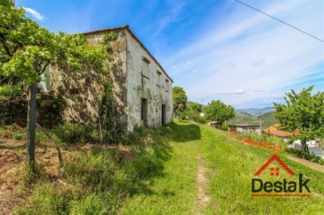 Quintas e casas rústicas 6 Quartos em São João de Fontoura