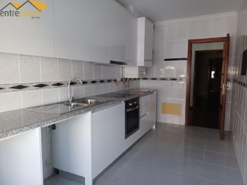 Apartamento 4 Quartos em Santa Maria Maior e Monserrate e Meadela