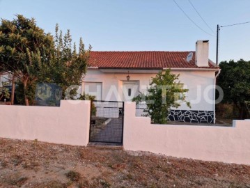 House 2 Bedrooms in São João Baptista e Santa Maria dos Olivais