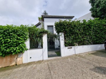 House 4 Bedrooms in Fajã de Baixo