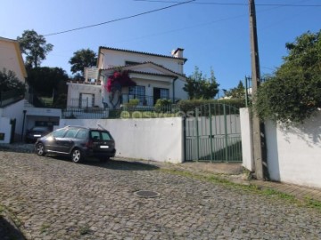 Maison 4 Chambres à Eiras e São Paulo de Frades