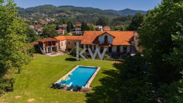 House 5 Bedrooms in Cabeceiras de Basto