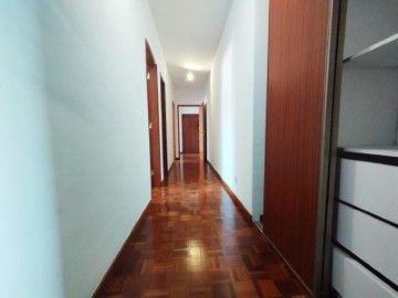 Apartment 3 Bedrooms in Alfragide