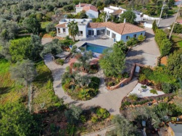 Maison 4 Chambres à Querença, Tôr e Benafim