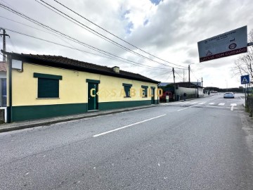 Maison 10 Chambres à Castêlo da Maia